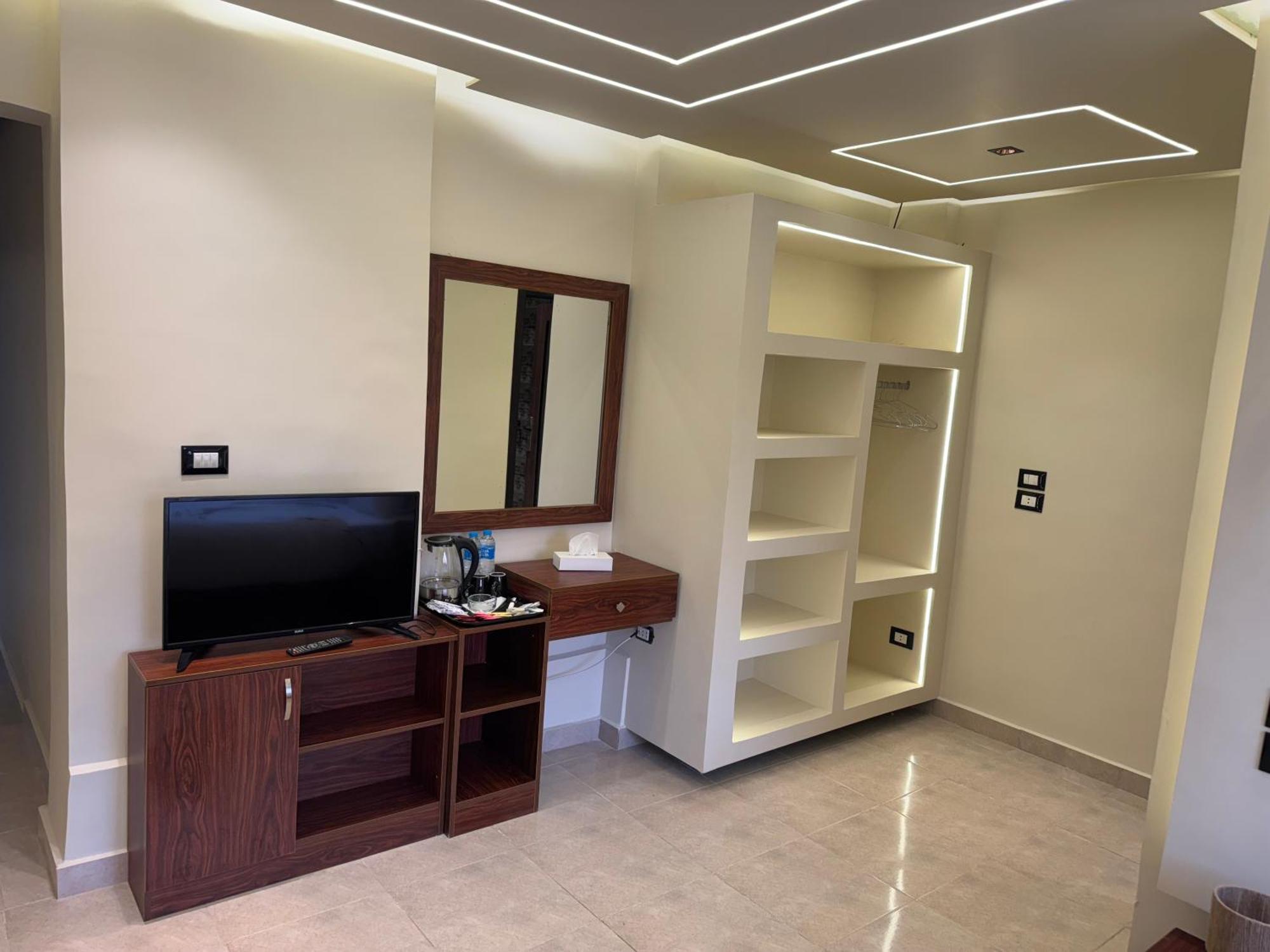 Master Pyramids Hotel Al Kawm al Akhdar Exterior foto
